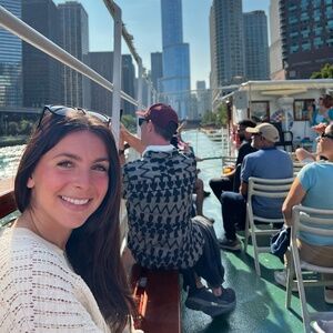 Meet your Posher, Danielle
